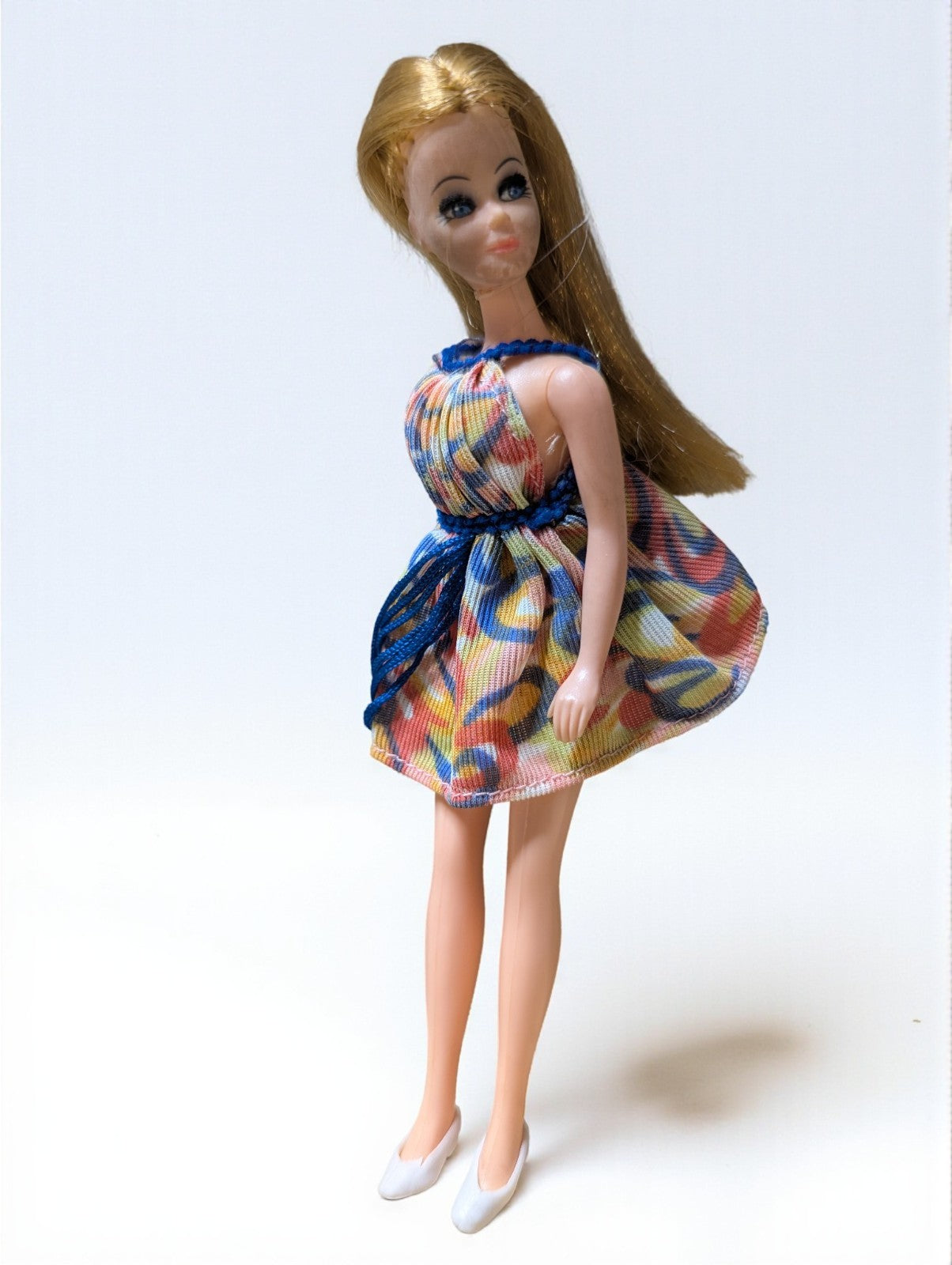 Vintage 1970 Dancing Dawn Swirl mini with blue trim Doll with Dress and Shoes