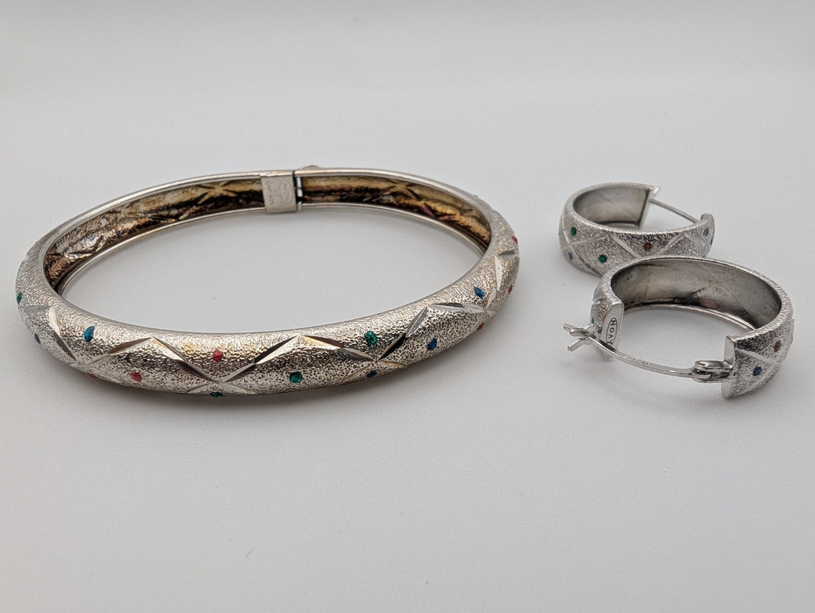 Vintage Avon sterling silver 925 bangle bracelet and matching hoop earrings set