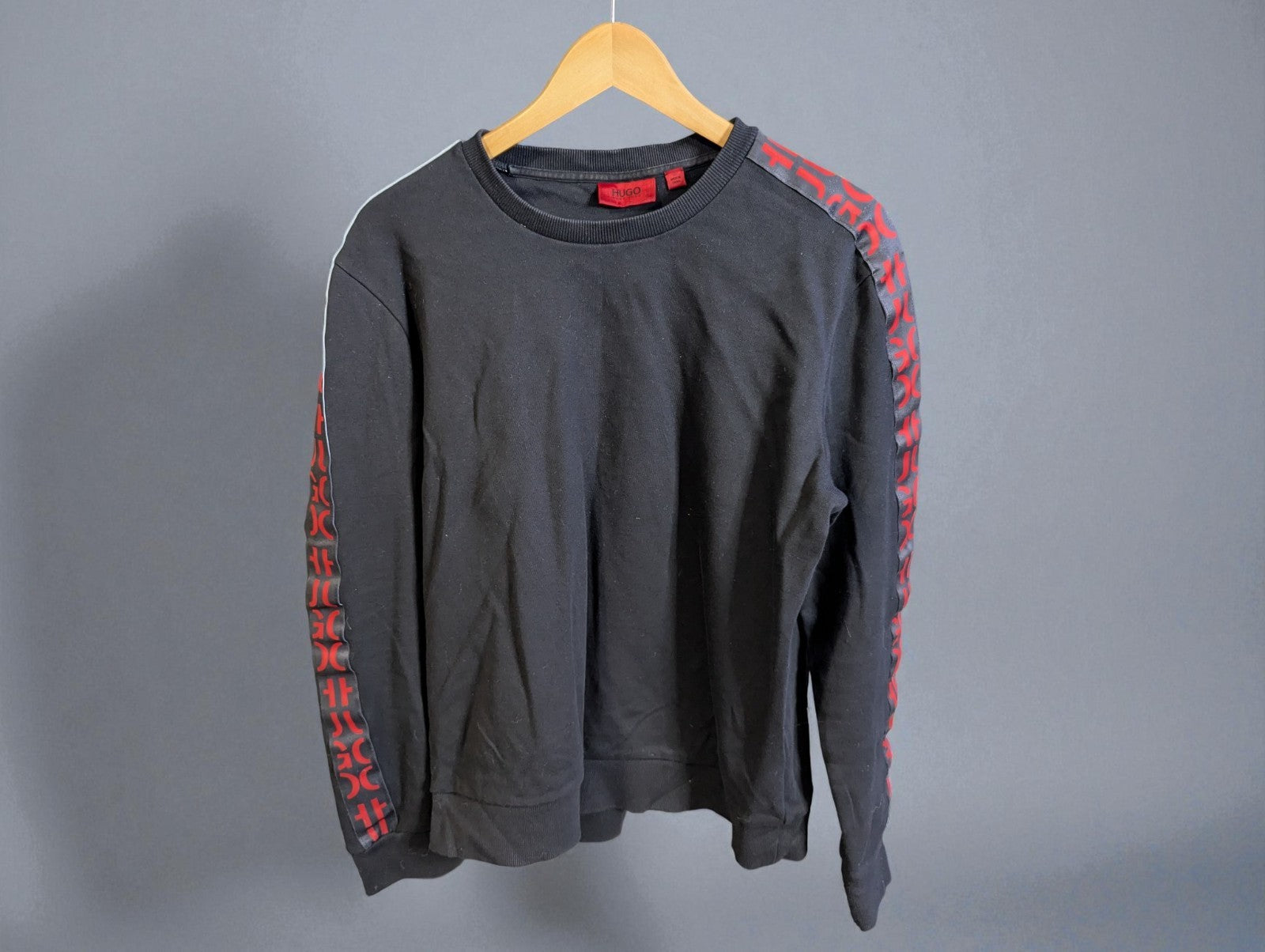 Hugo Boss Men's Crew Neck Sweatshirt, Red and Black, Size L
