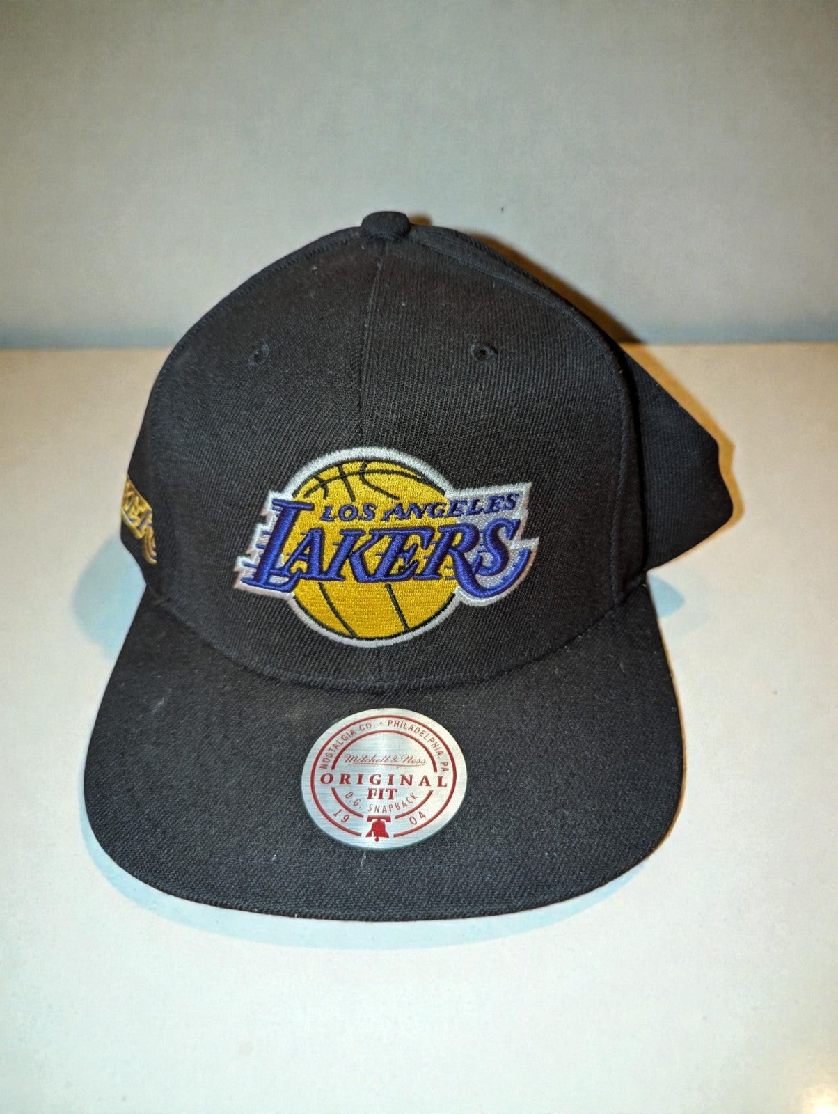 Mitchell & Ness Los Angeles Lakers Hardwood Classics Black Snapback Hat
