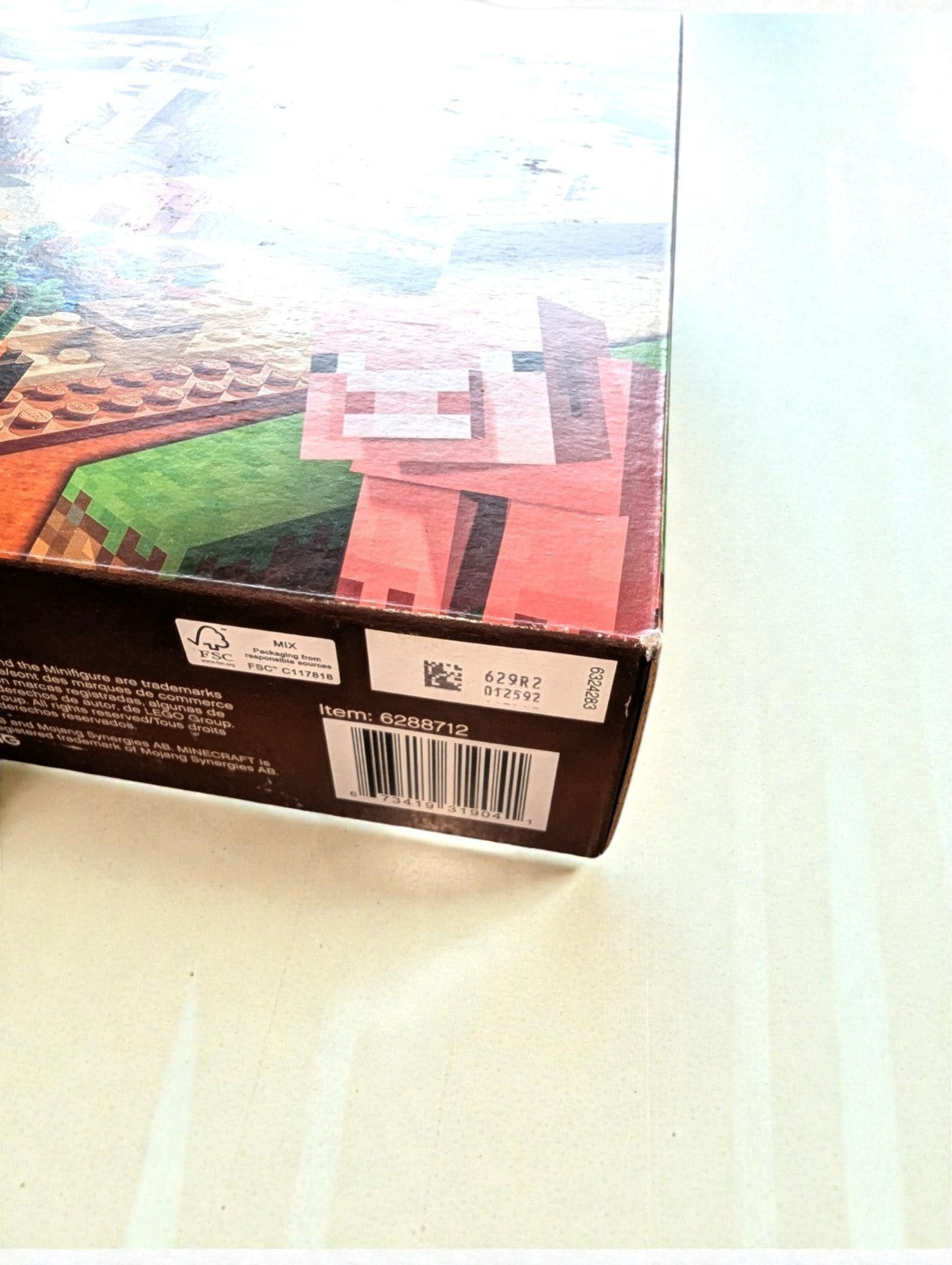 LEGO Minecraft The Illager Raid Set (21160)- New Sealed Box