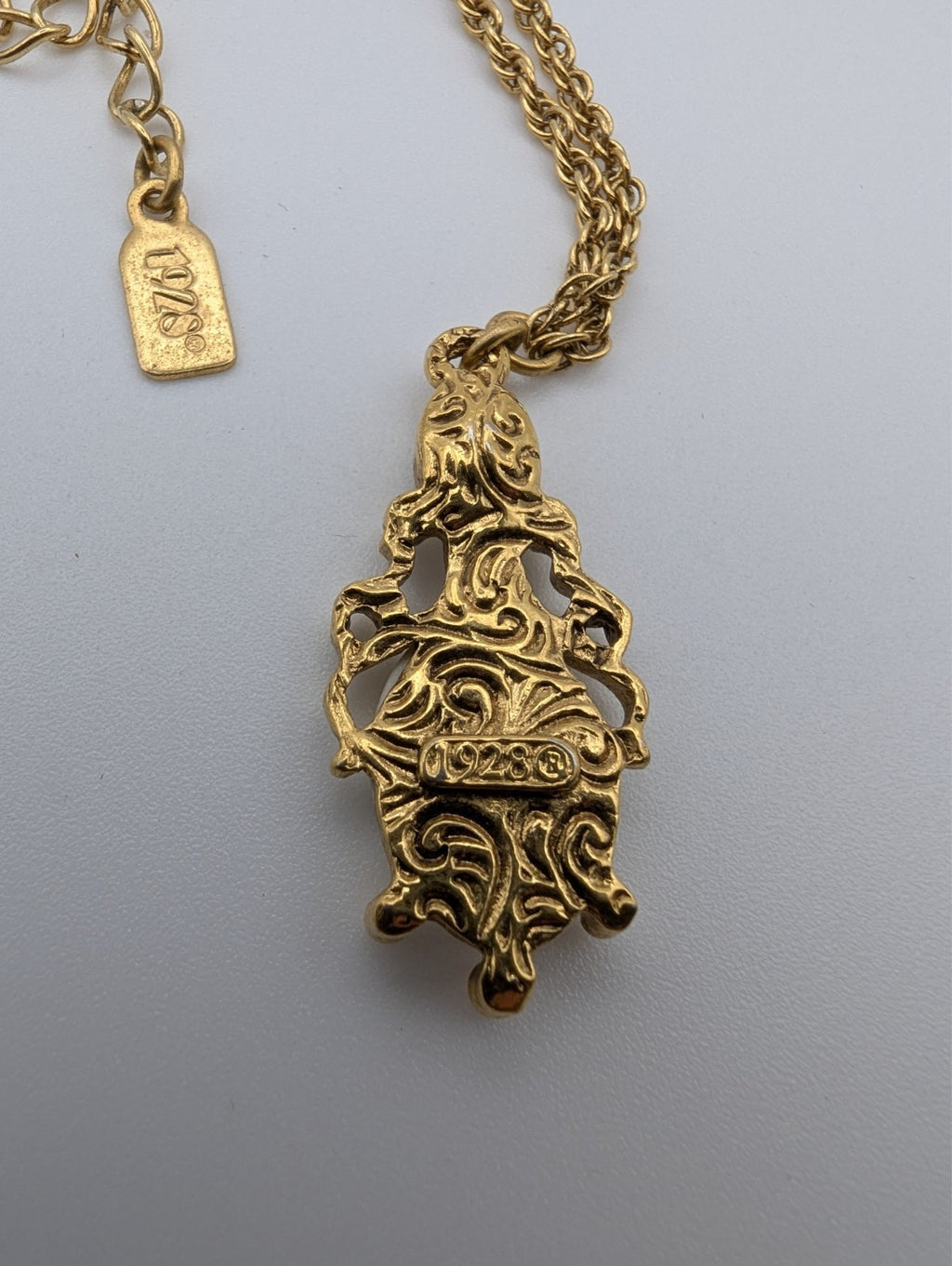 1928 Victorian Style Rose Purple Pendant with Chain, 16"