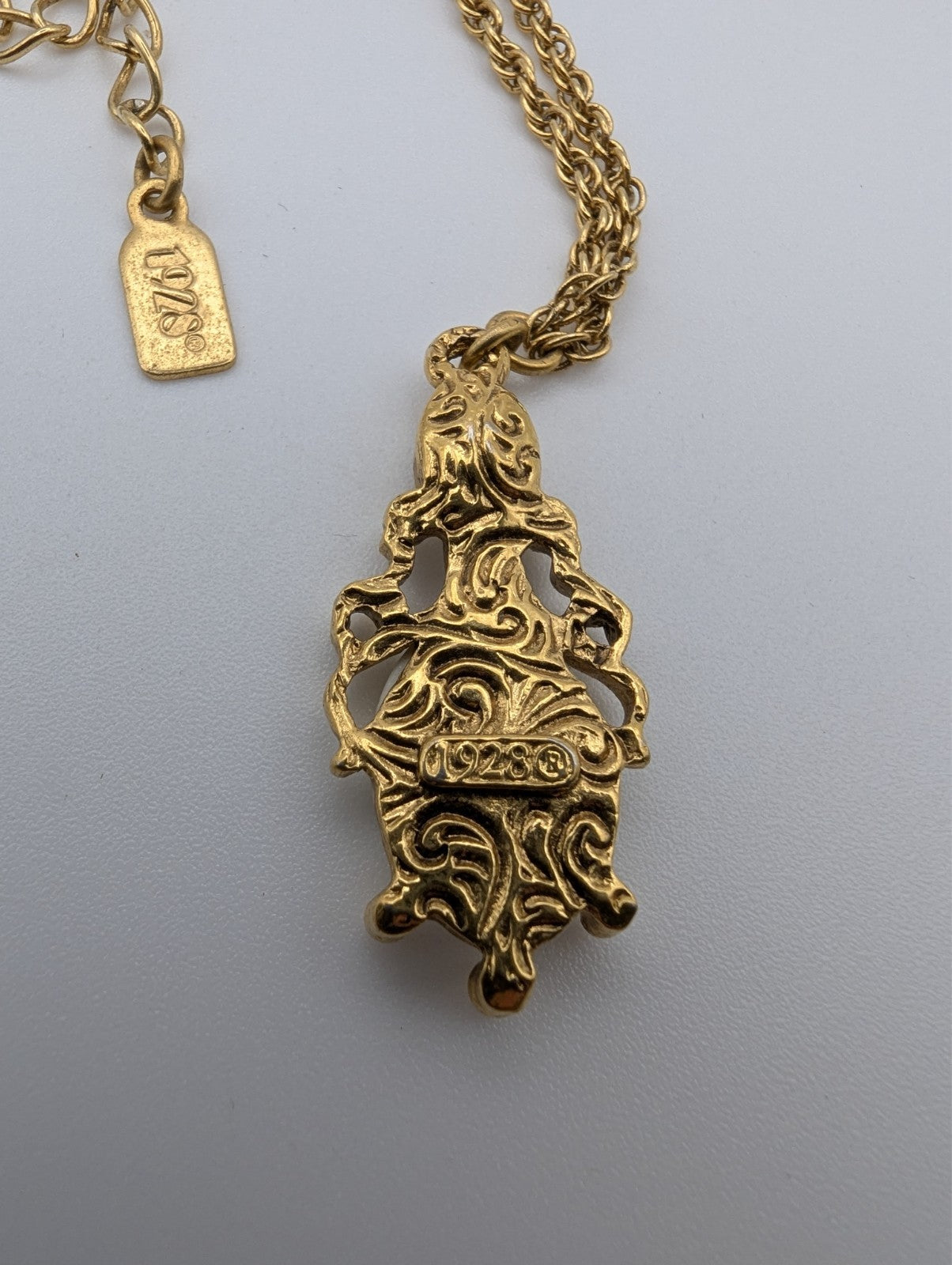 1928 Victorian Style Rose Purple Pendant with Chain, 16"