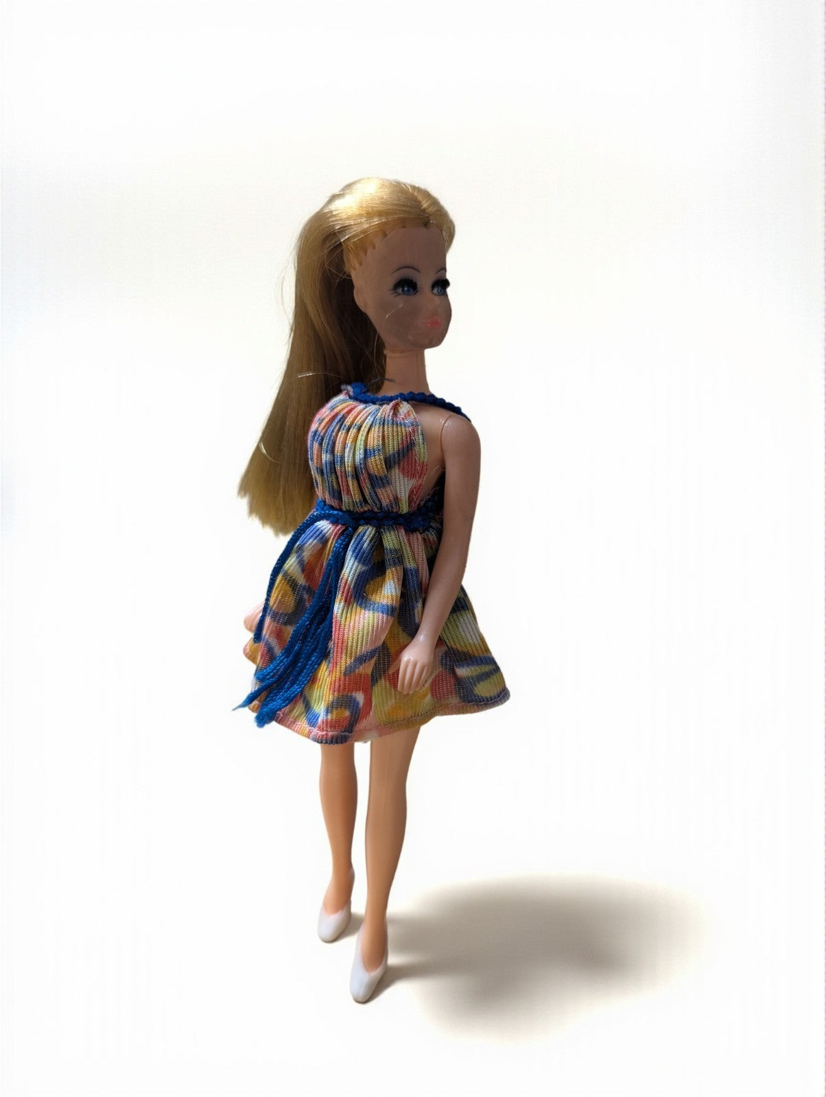 Vintage 1970 Dancing Dawn Swirl mini with blue trim Doll with Dress and Shoes