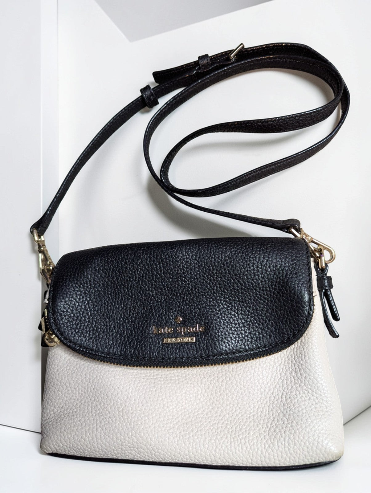 Kate Spade New York Jackson Street Harlyn Leather Crossbody Bag, Beige and Black