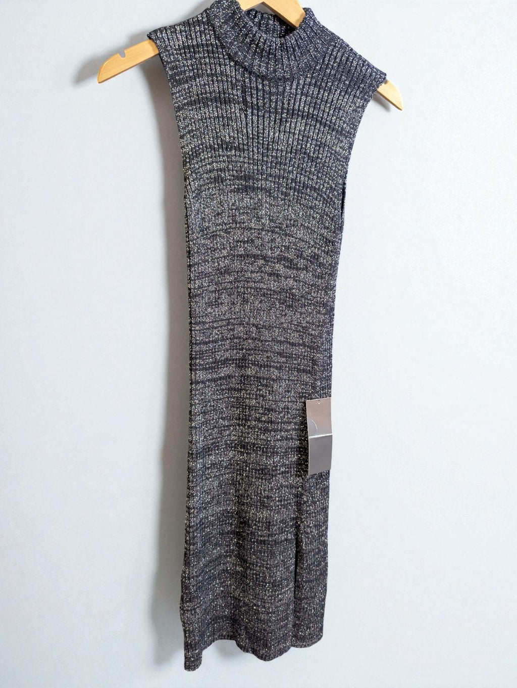 NWT BCBG Max Azria Black Metallic Knee Length Knit Sleeveless Dress, Size XXS