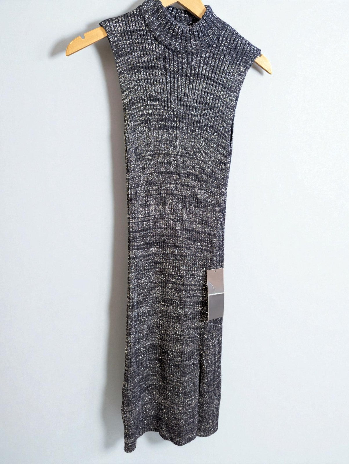 NWT BCBG Max Azria Black Metallic Knee Length Knit Sleeveless Dress, Size XXS