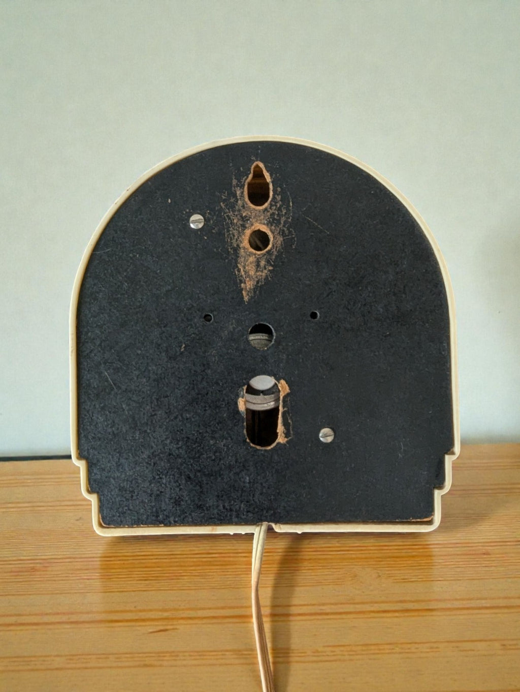 Vintage Telechron Wall Clock, Plug In, Model 2H07 (Works)