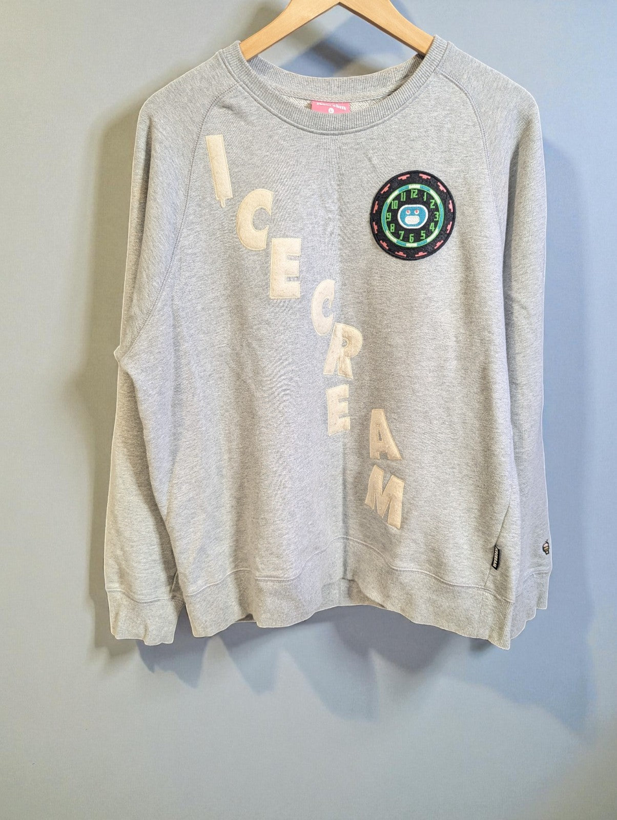 IceCream Ice Cream Time Gray Crew Neck Sweatshirt, Size L
