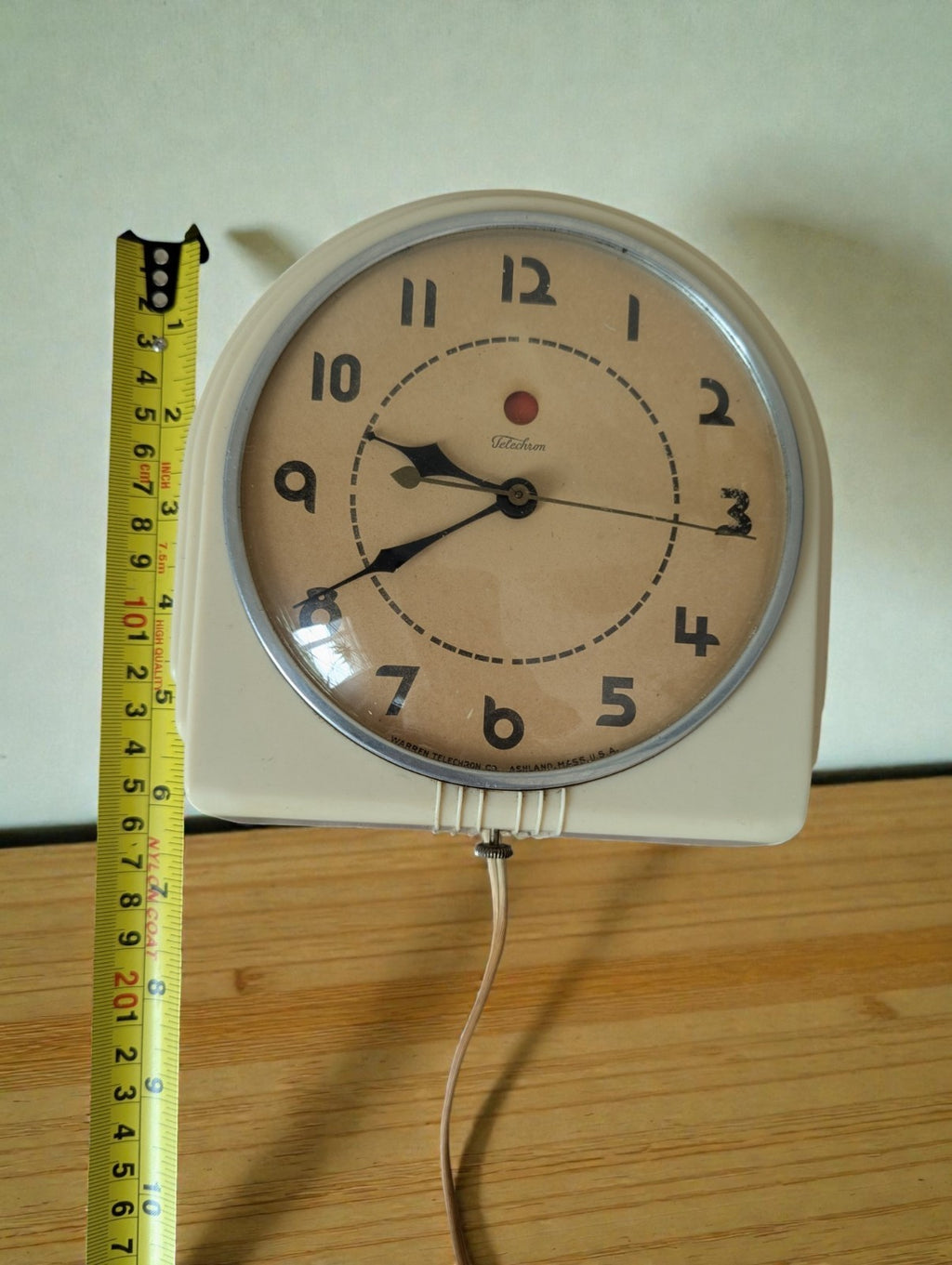 Vintage Telechron Wall Clock, Plug In, Model 2H07 (Works)