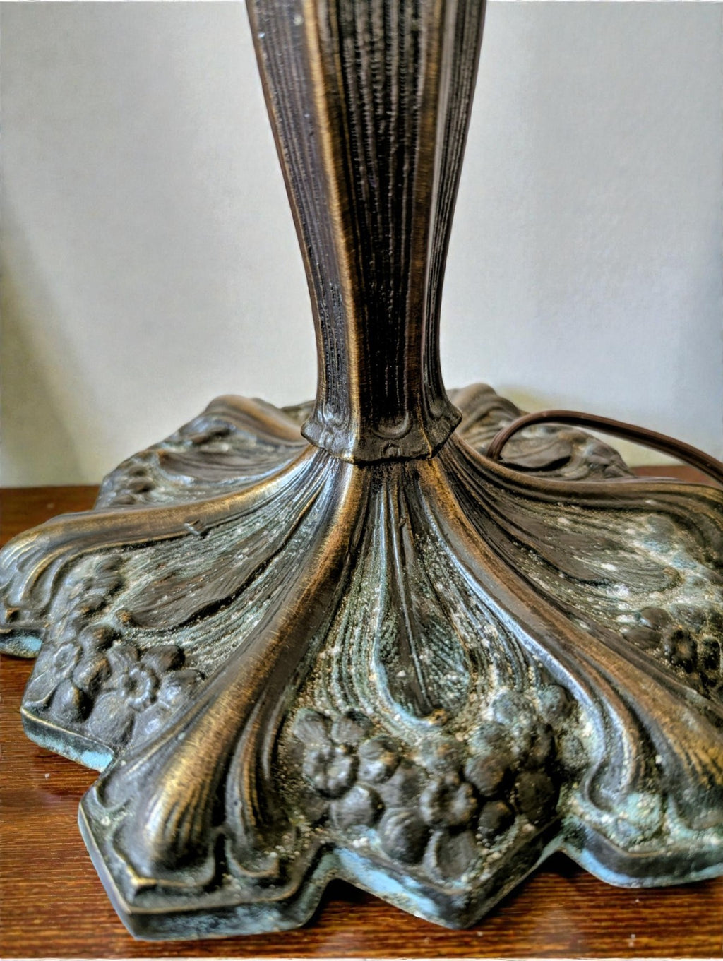 John Morgan and Sons Lamp, Art Nouveau/Tiffany-Style Floral Motif, Works 18"