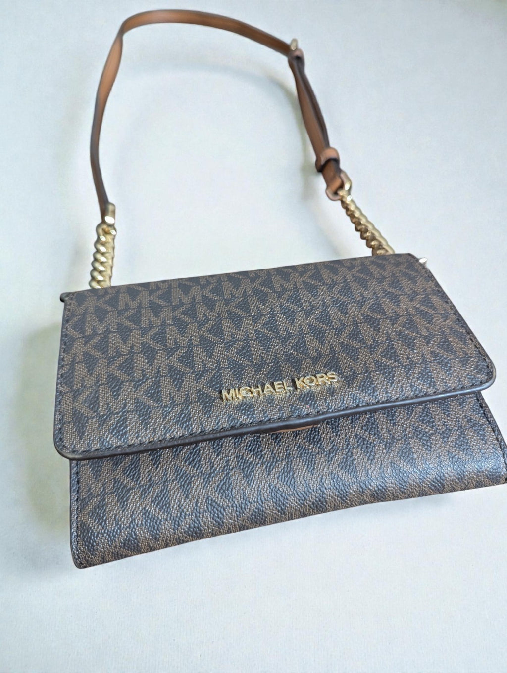 Michael Kors Jet Set Travel Medium Logo Smatphone Crossbody Bag Purse