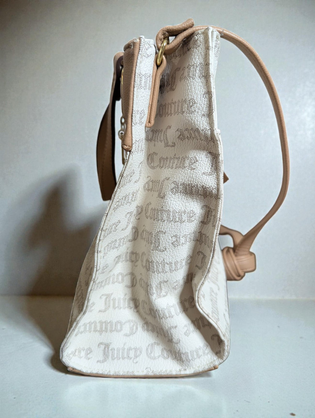 Juicy Couture Tan and Cream Shoulder Bag with Strap