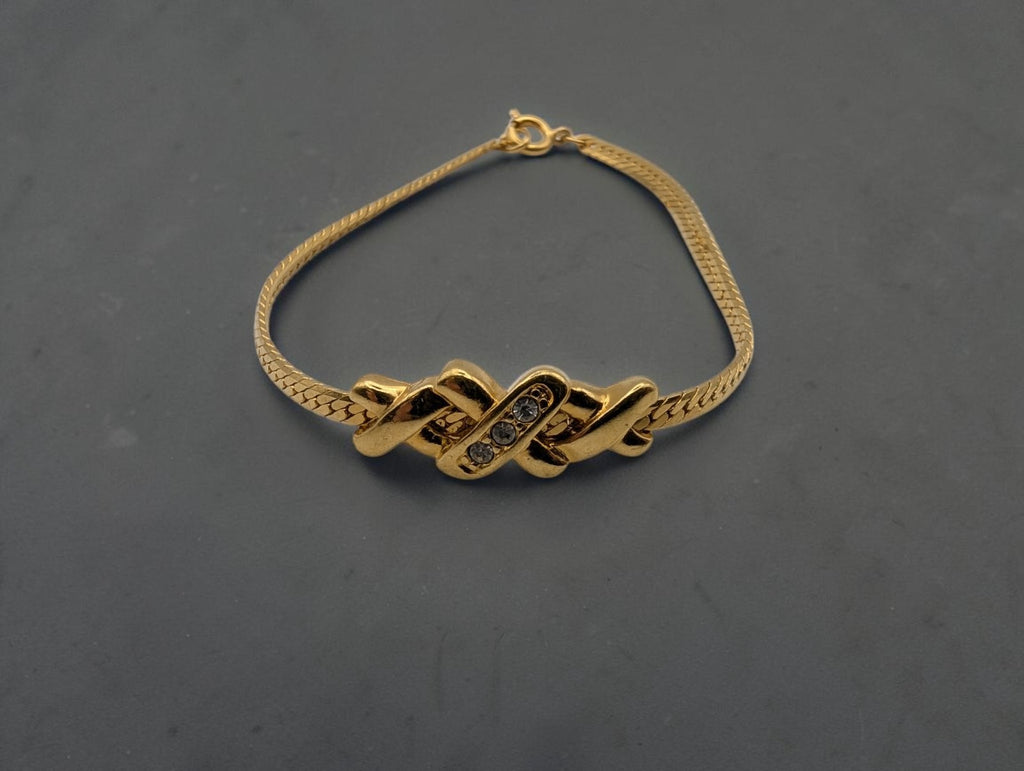 Avon Triple Kiss Motif Gold-Tone Flat Chain Bracelet, 7"