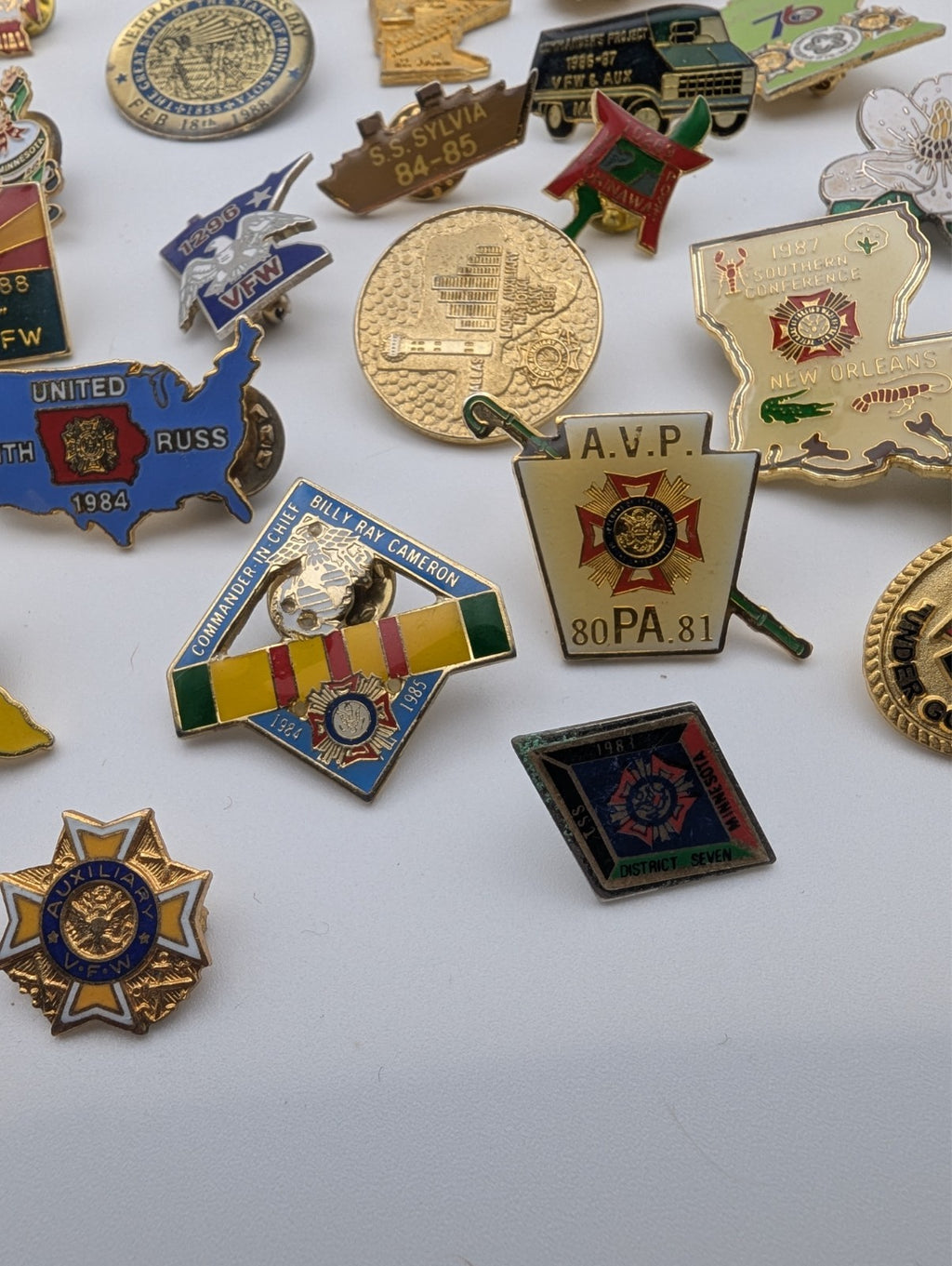 Collection of Vintage VFW Veterans Various Pins (43)