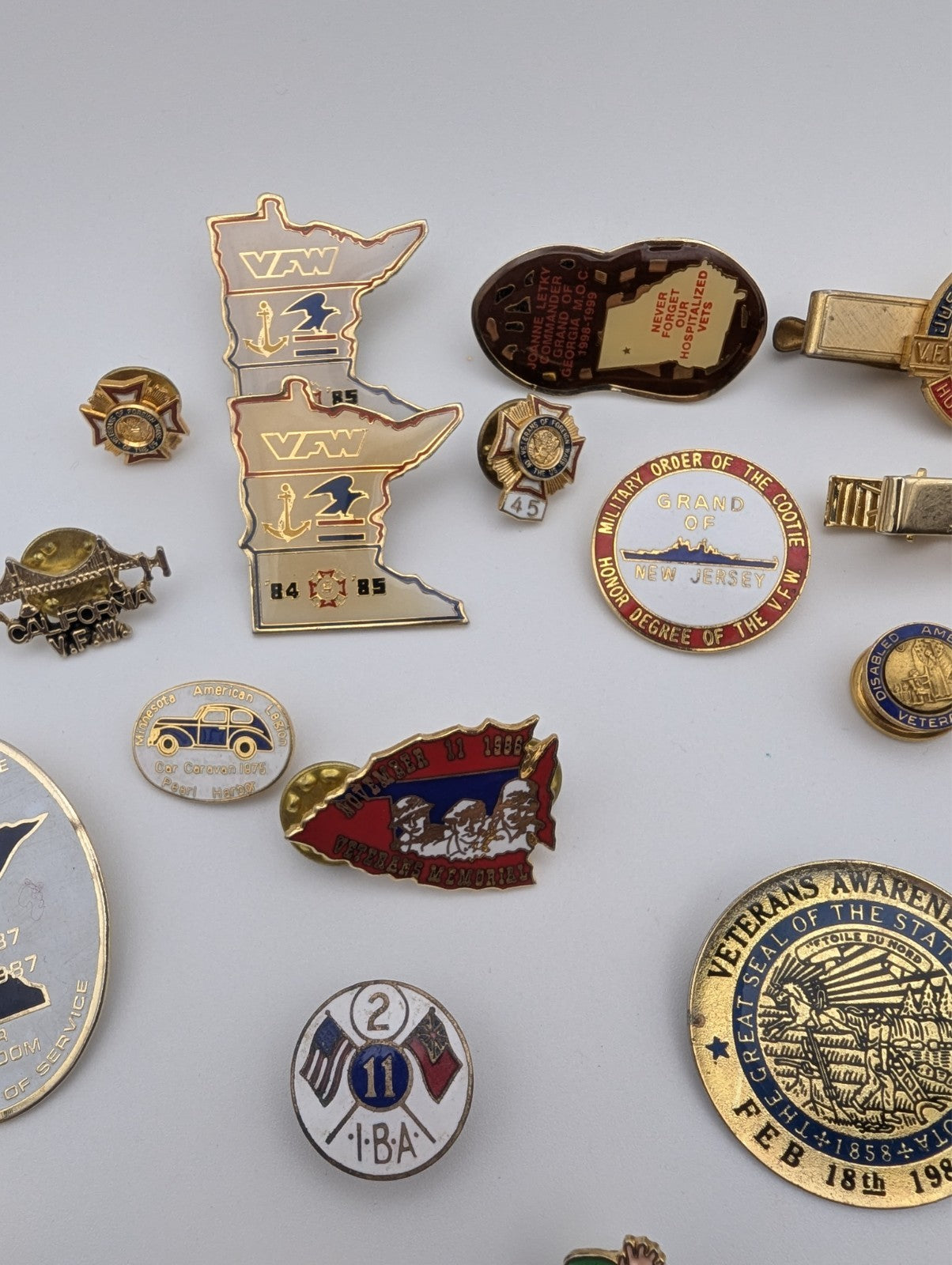 Collection of Vintage VFW Veterans Various Pins (43)