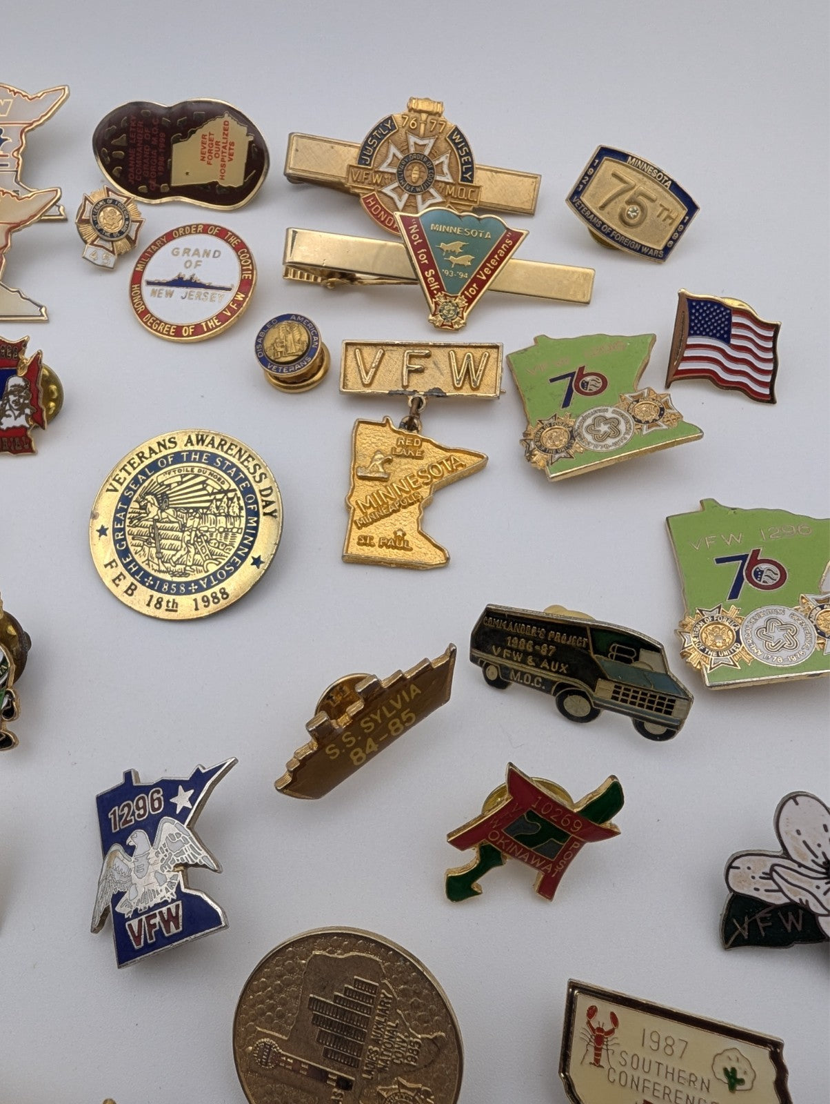 Collection of Vintage VFW Veterans Various Pins (43)