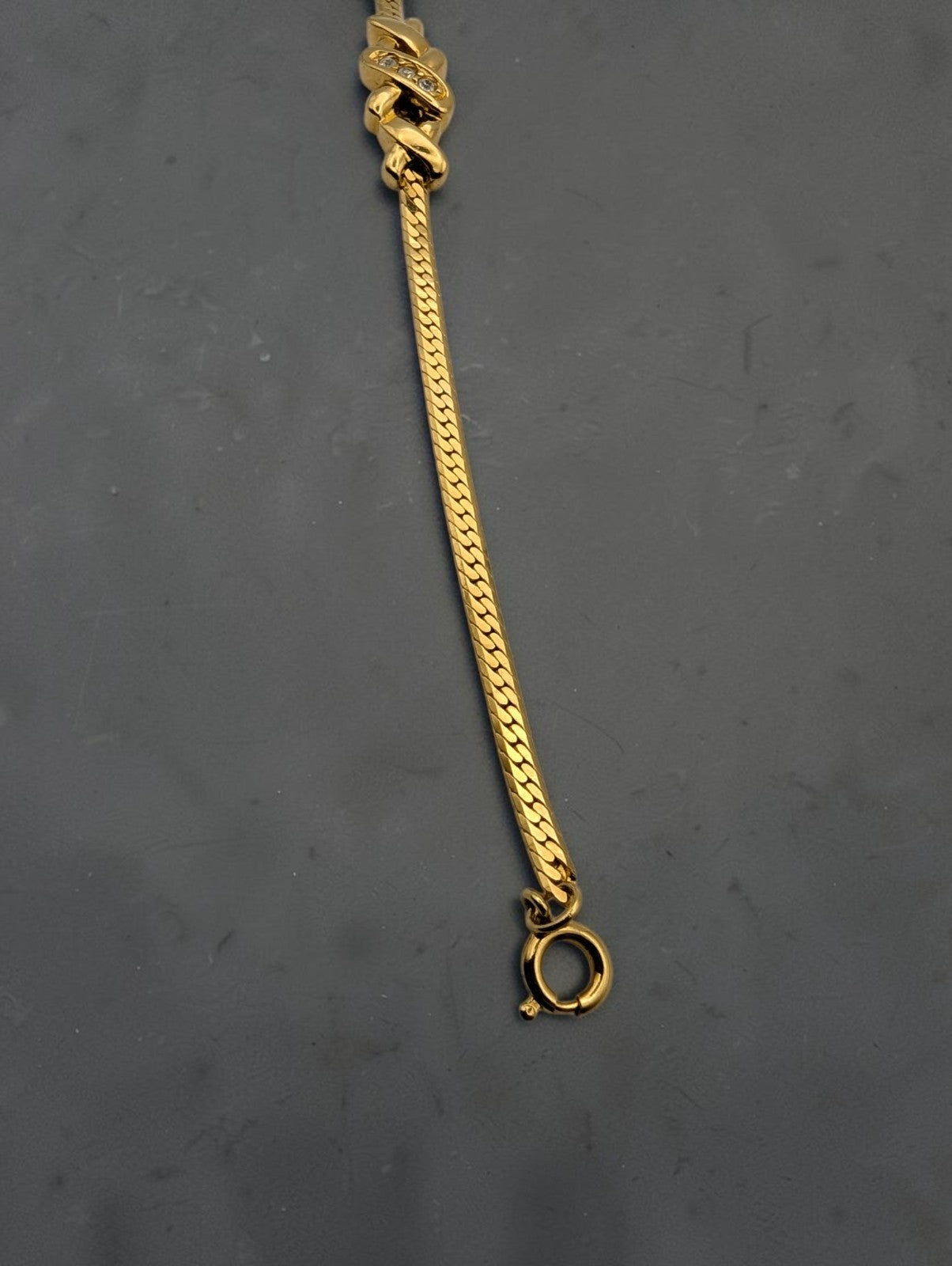 Avon Triple Kiss Motif Gold-Tone Flat Chain Bracelet, 7"
