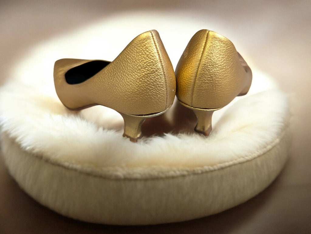 Vintage Donna Karan Leather Gold Metallic Heels, Size 5.5 Women's Pumps