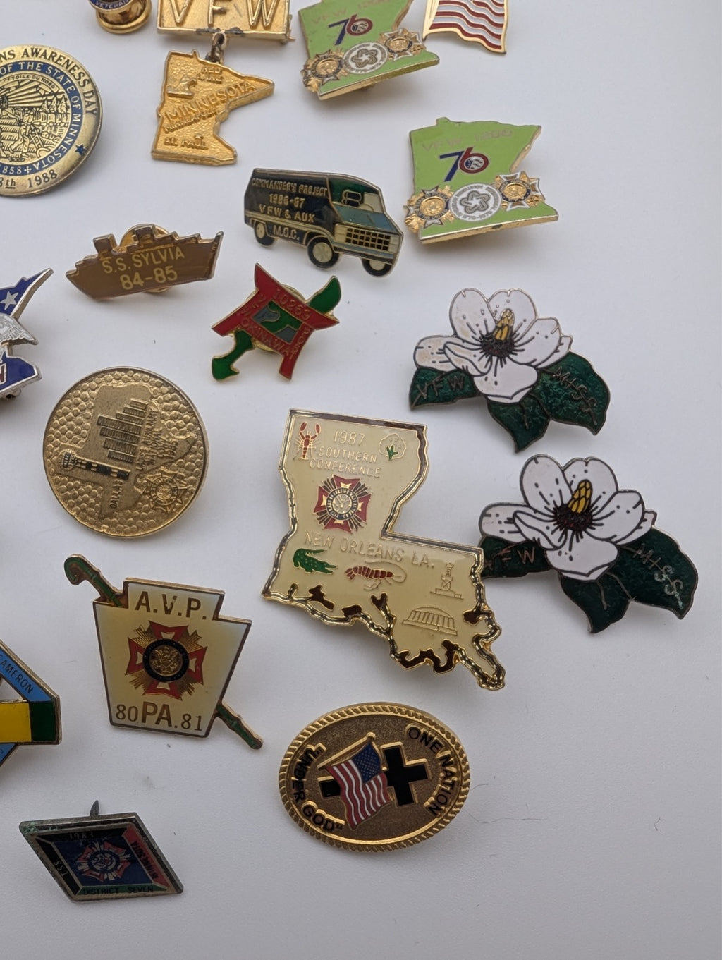 Collection of Vintage VFW Veterans Various Pins (43)