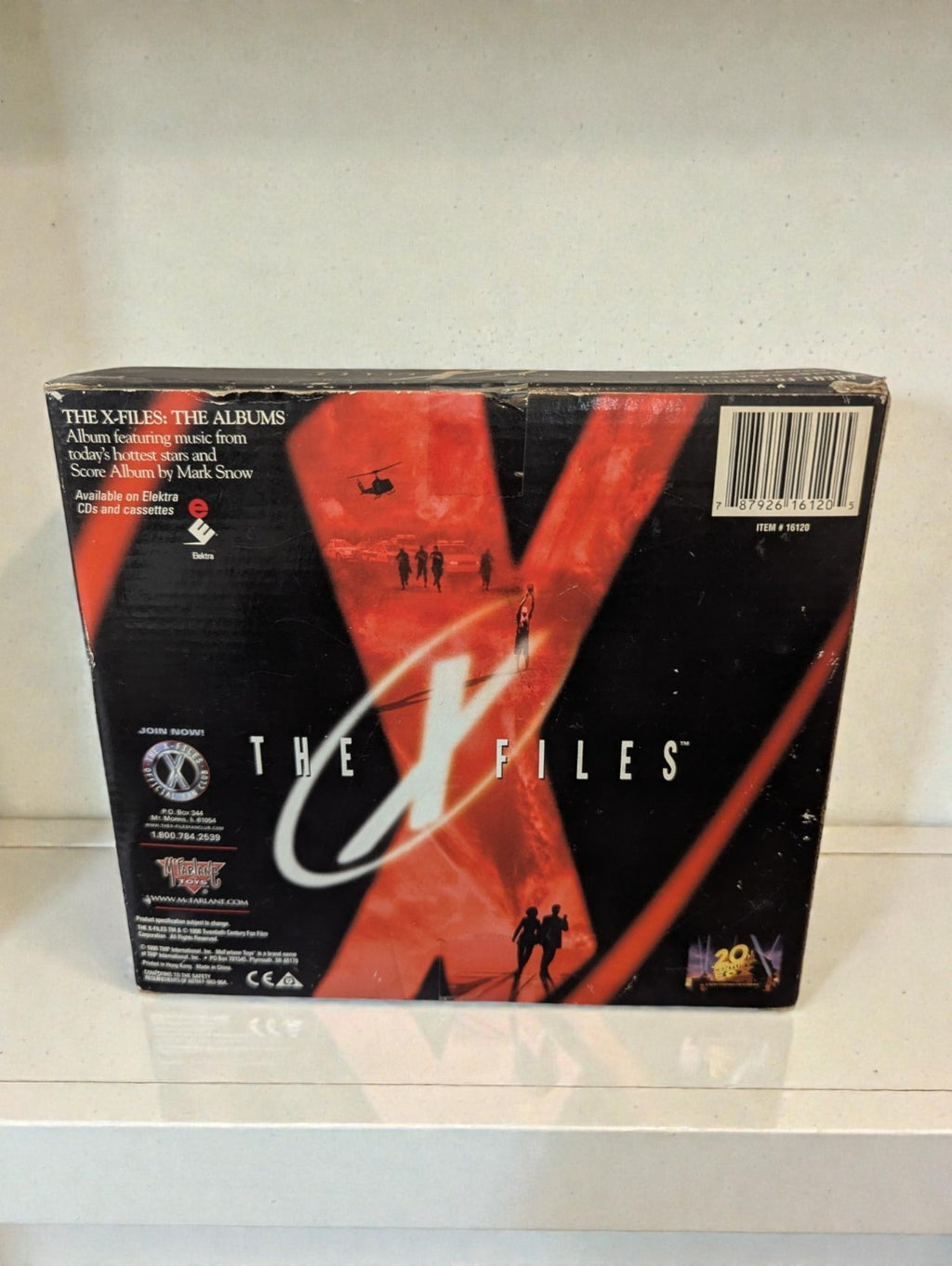 1998 McFarlane Toys The X-Files "Fight the Future" 3 Pack Action Figure Set- New