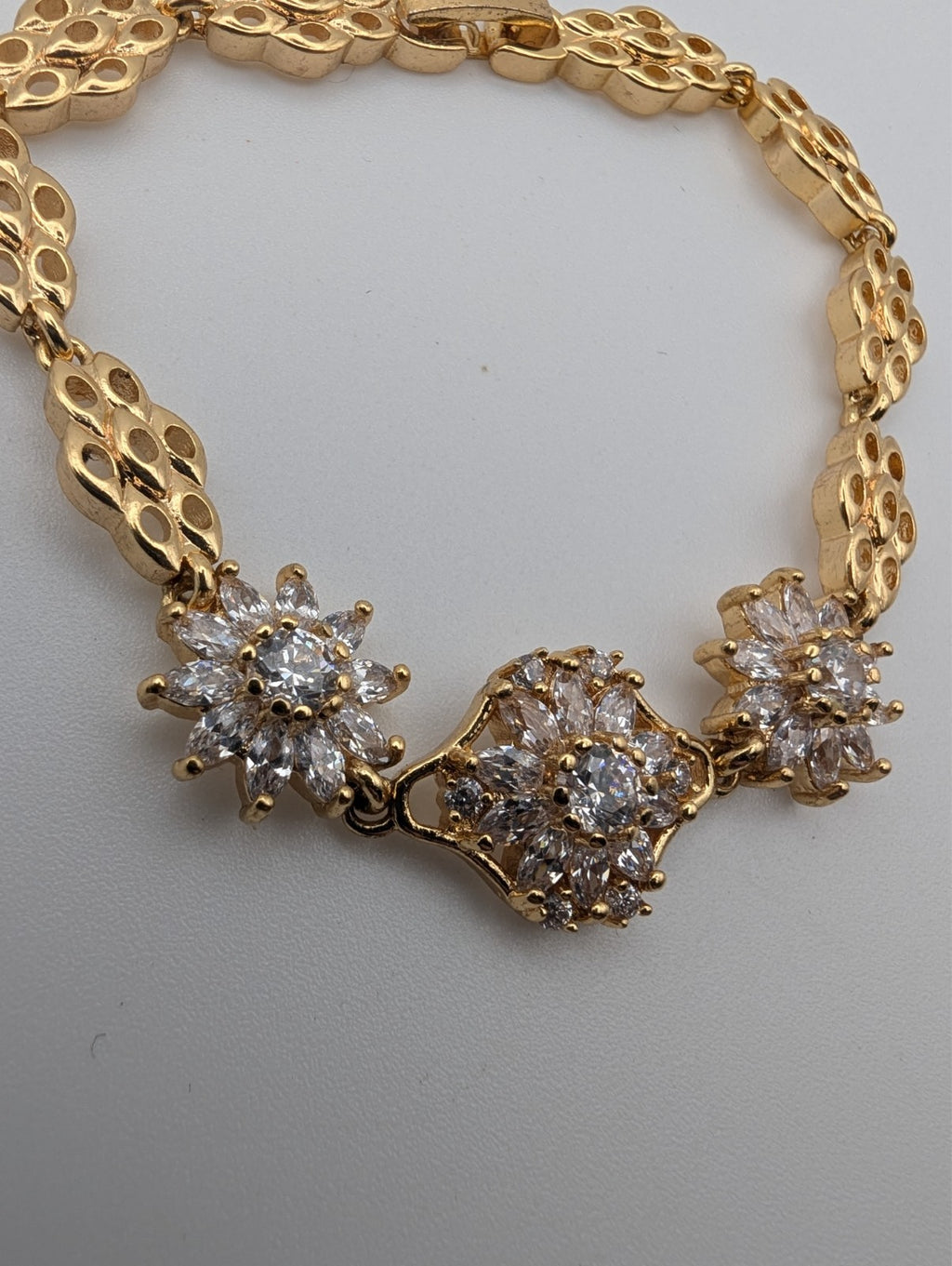 High Quality CZ Flower Gold Plated Bracelet, 7"
