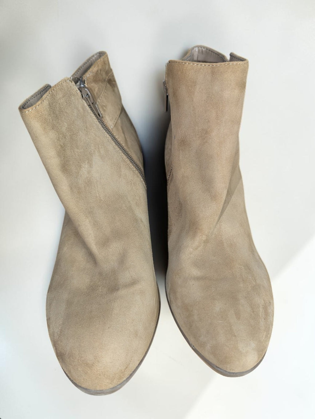 Anne Klein Suede Taupe Booties Causual Zip Up Women's Shoes, Size 9.5