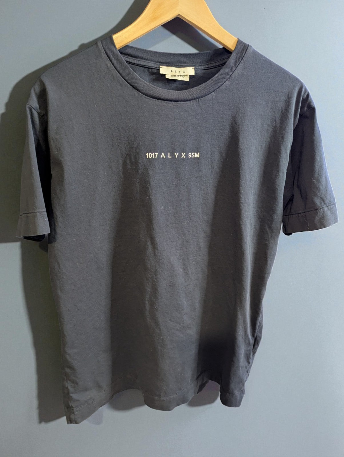 1017 ALYX 9SM, Men's Black T-Shirt, Size L