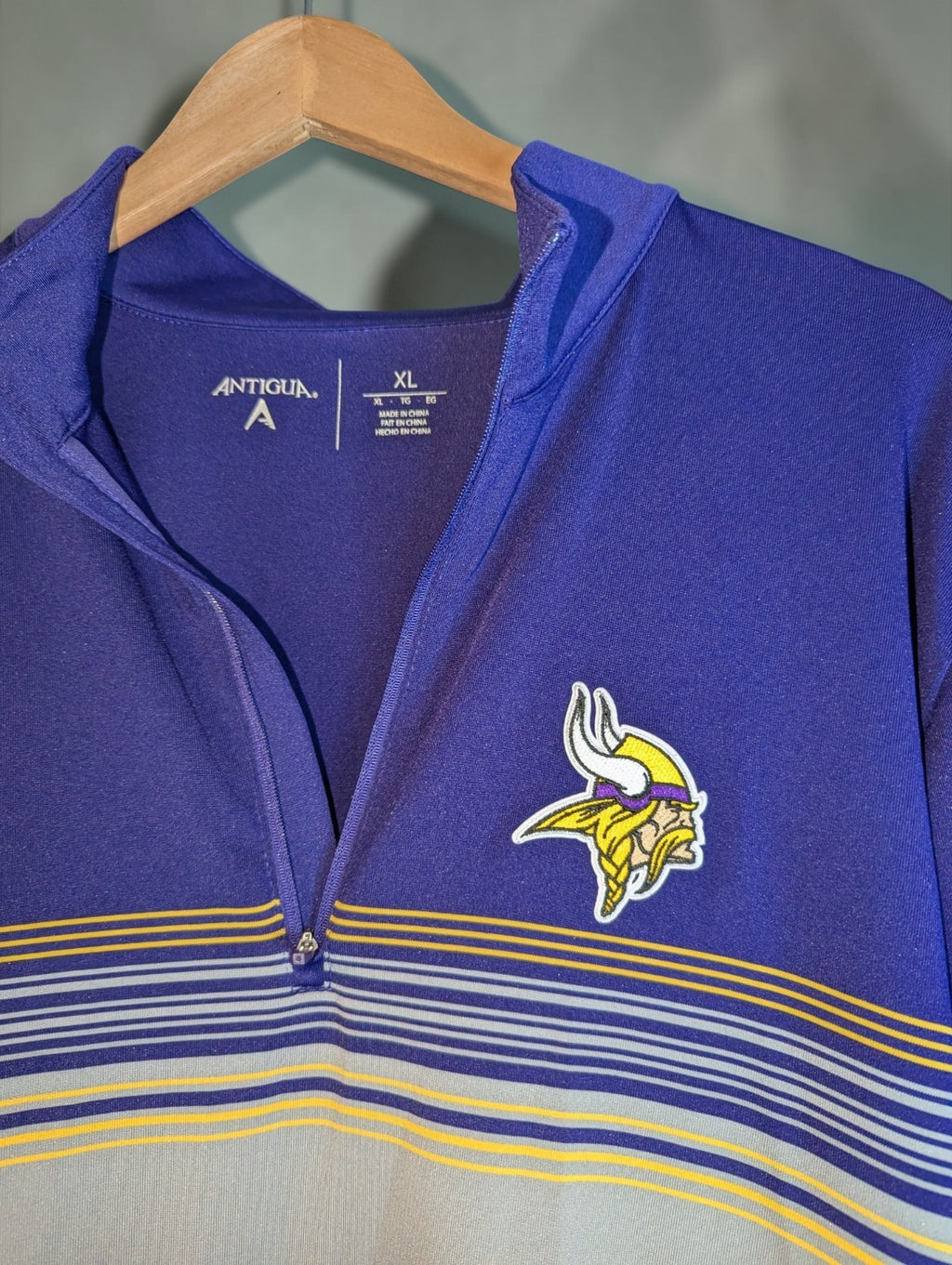 Minnesota Vikings 1/4 Zip Pullover Antigua Jacket Sweatshirt, Men's XL