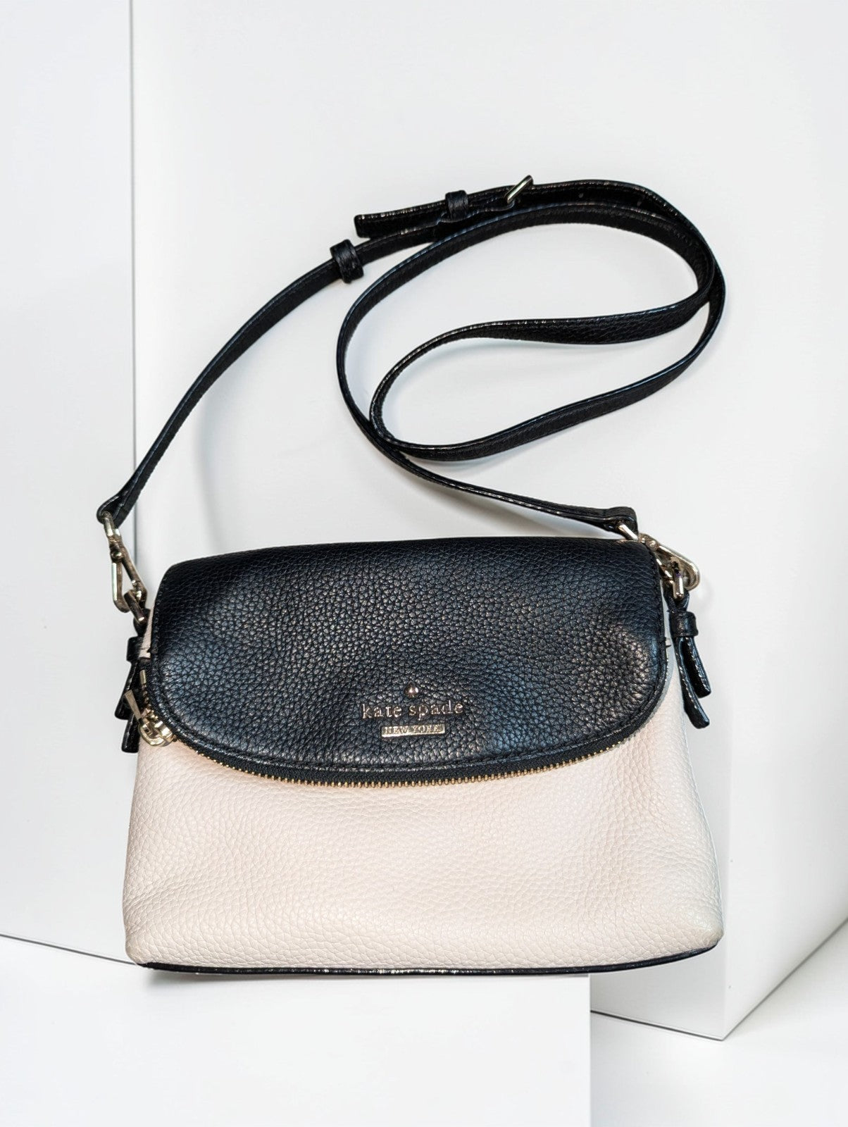 Kate Spade New York Jackson Street Harlyn Leather Crossbody Bag, Beige and Black
