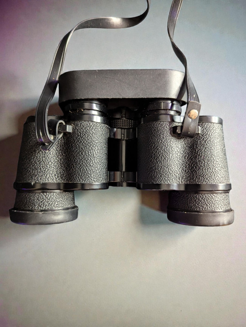 Vintage Sears Binoculars Model# 2527, 7x35mm amber-coated lenses, Case included