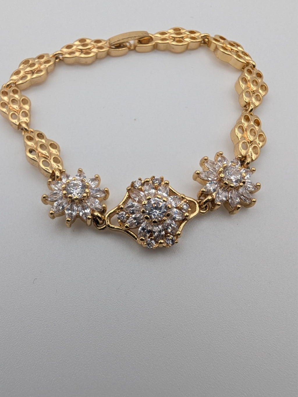 High Quality CZ Flower Gold Plated Bracelet, 7"