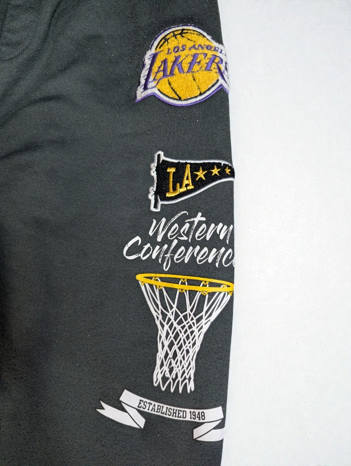 NBA Lakers Men's Dark Grey Fleece Jogger Pants, Size XL