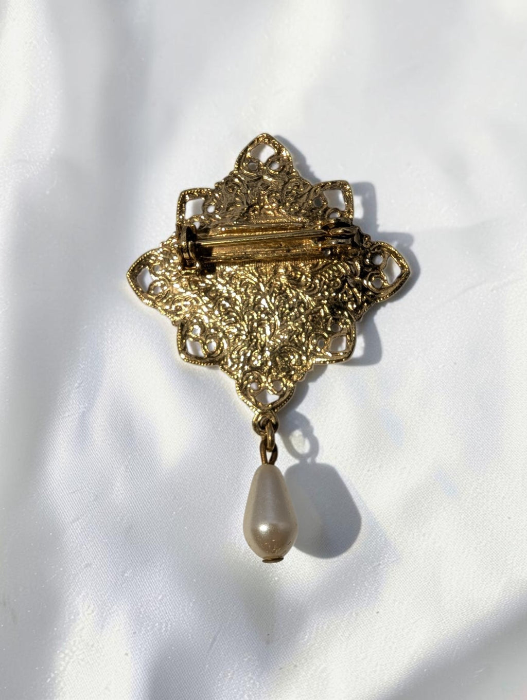 Vintage 1928 Jewelry Company Brooch, Pink Porcelain Rose and Faux Pearl