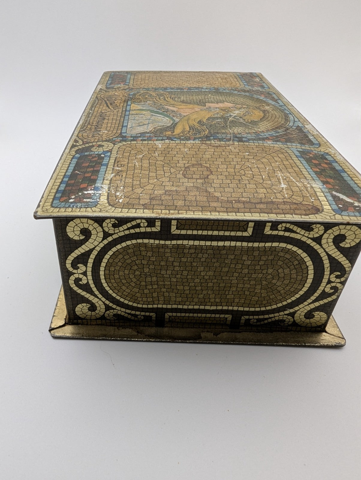 Vintage Whitman's Salmagundi Chocolate Tin, 1920s, 7.5"x4"x2"