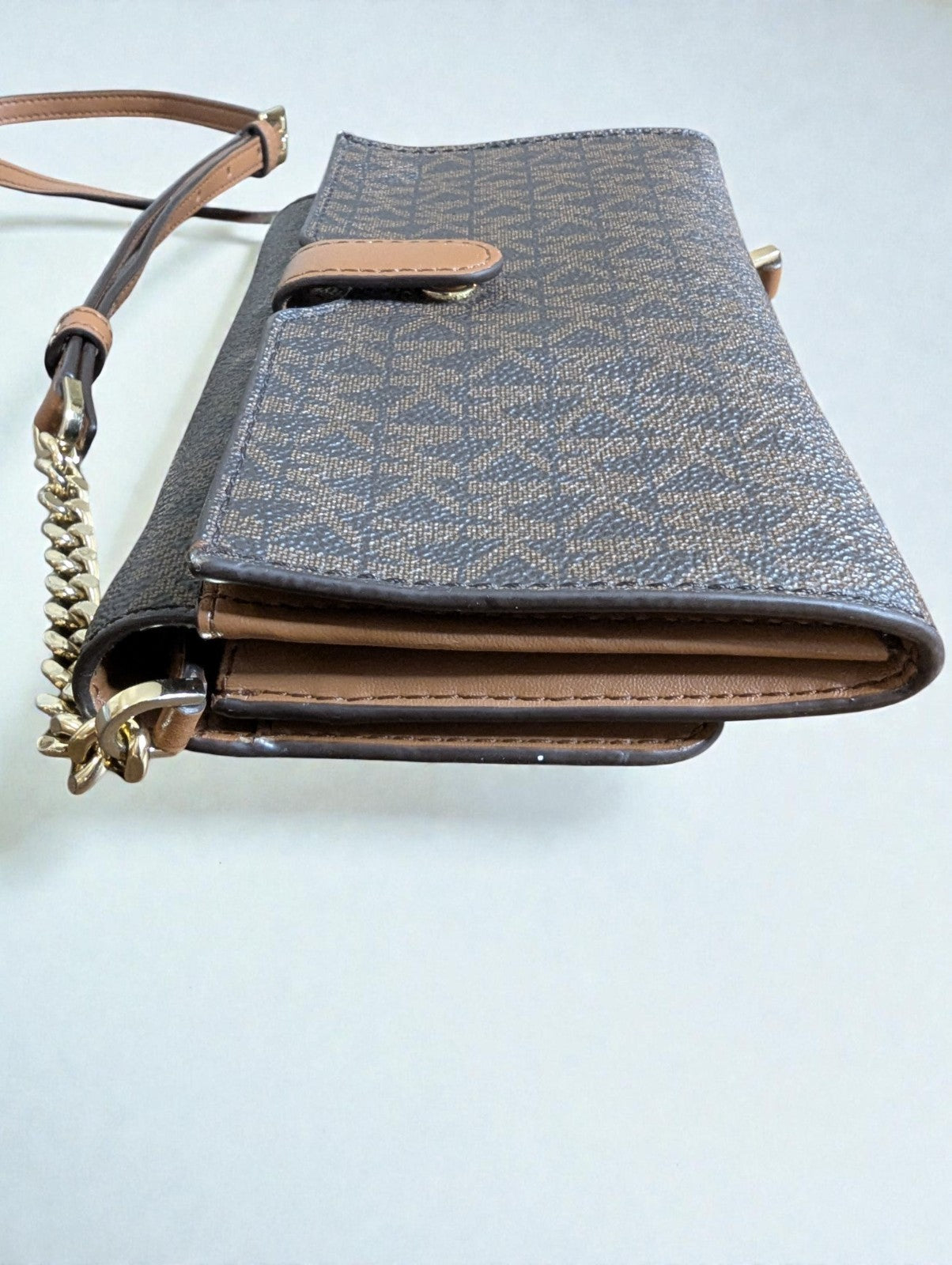 Michael Kors Jet Set Travel Medium Logo Smatphone Crossbody Bag Purse