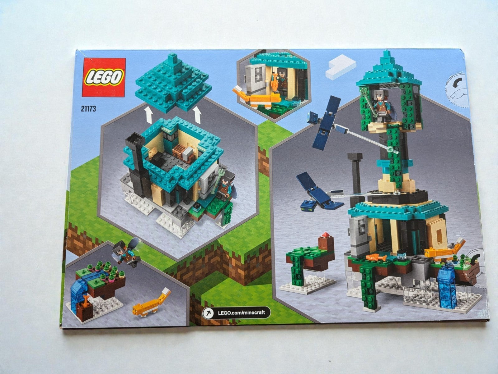 LEGO Minecraft The Sky Tower (21173) Building Set- Sealed Box