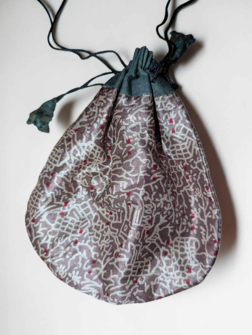Small 100% Silk Drawstring Pouch, Accessory, Jewelry Bag