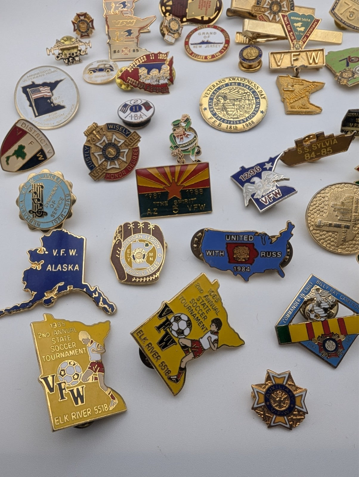Collection of Vintage VFW Veterans Various Pins (43)