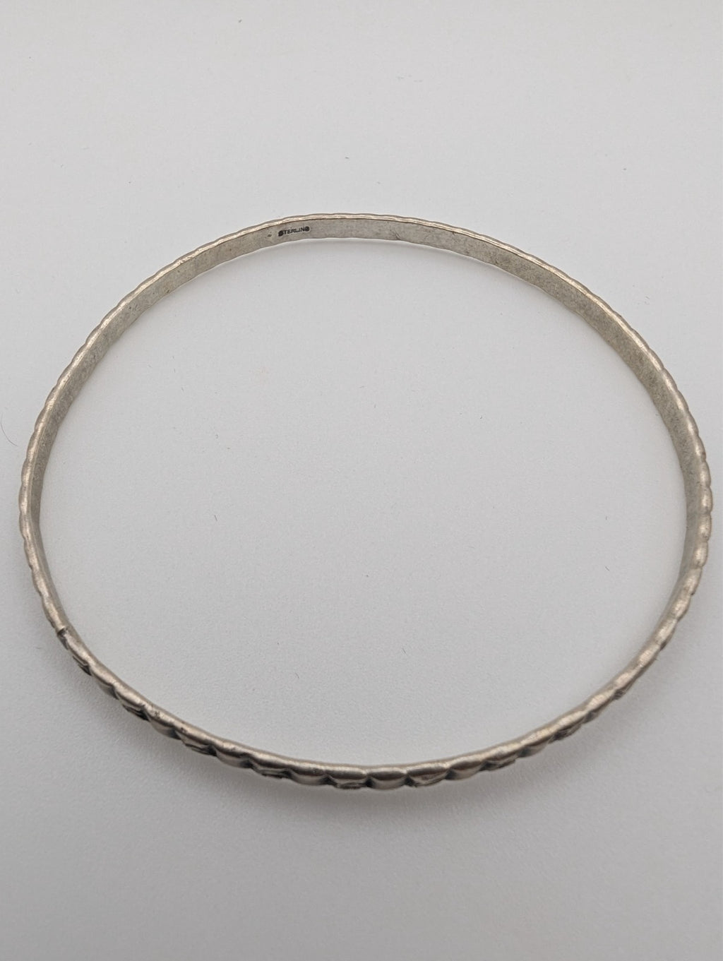 Vintage Scrolled Motif Sterling Silver Bangle Bracelet 7.5"