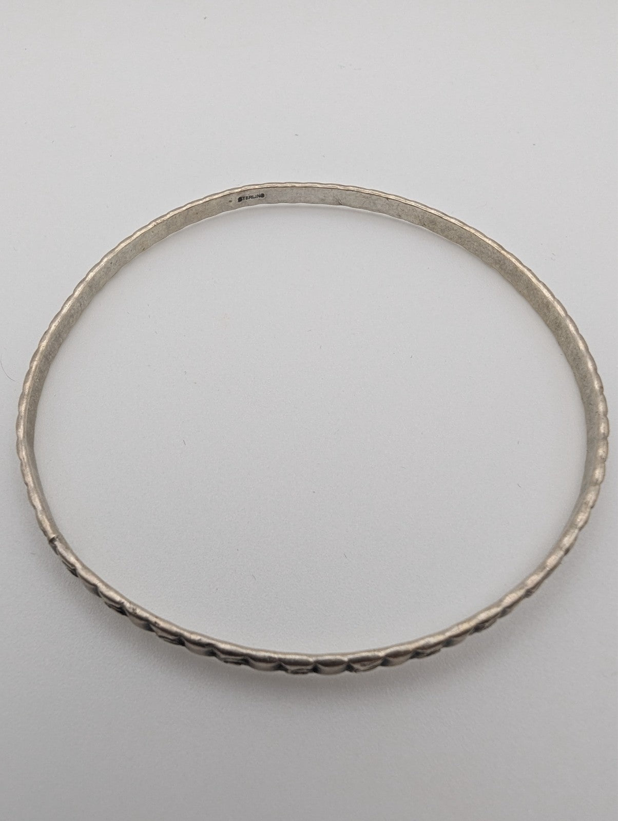 Vintage Scrolled Motif Sterling Silver Bangle Bracelet 7.5"