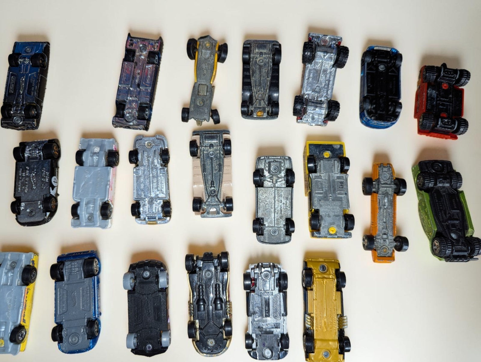 1997 Hot Wheels Storage Case with 32 Vintage Hot Wheels Cars (1970s-1999) Lot