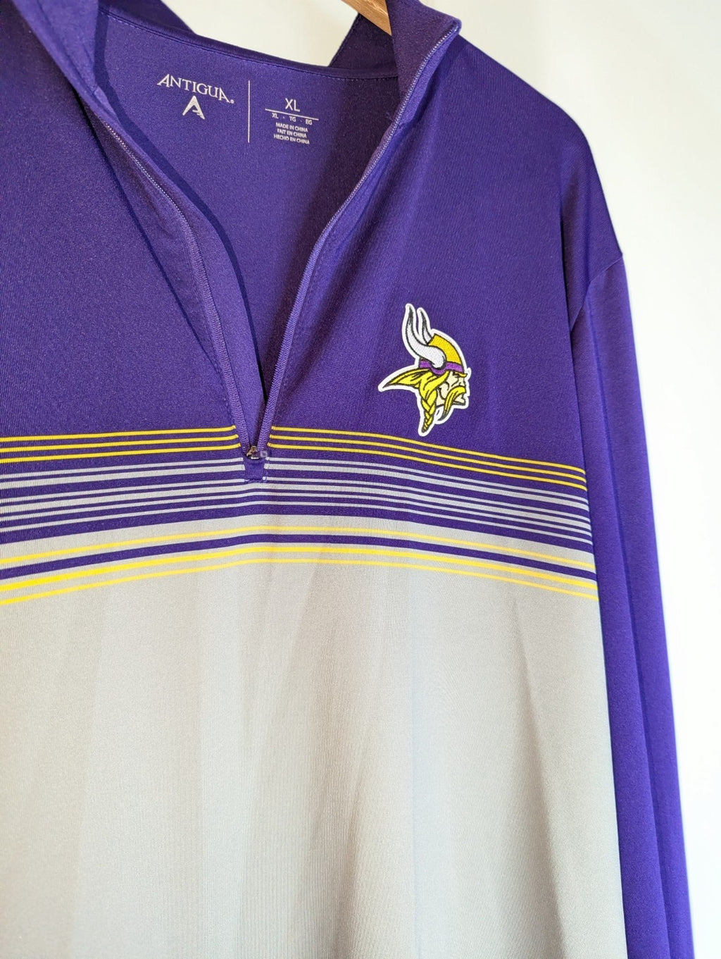 Minnesota Vikings 1/4 Zip Pullover Antigua Jacket Sweatshirt, Men's XL