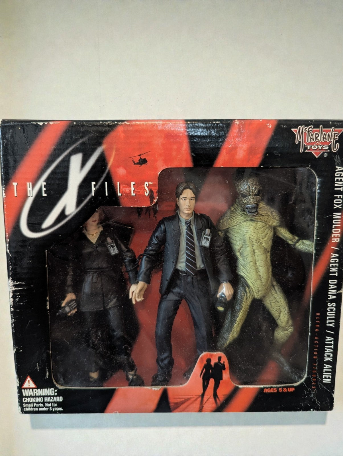 1998 McFarlane Toys The X-Files "Fight the Future" 3 Pack Action Figure Set- New